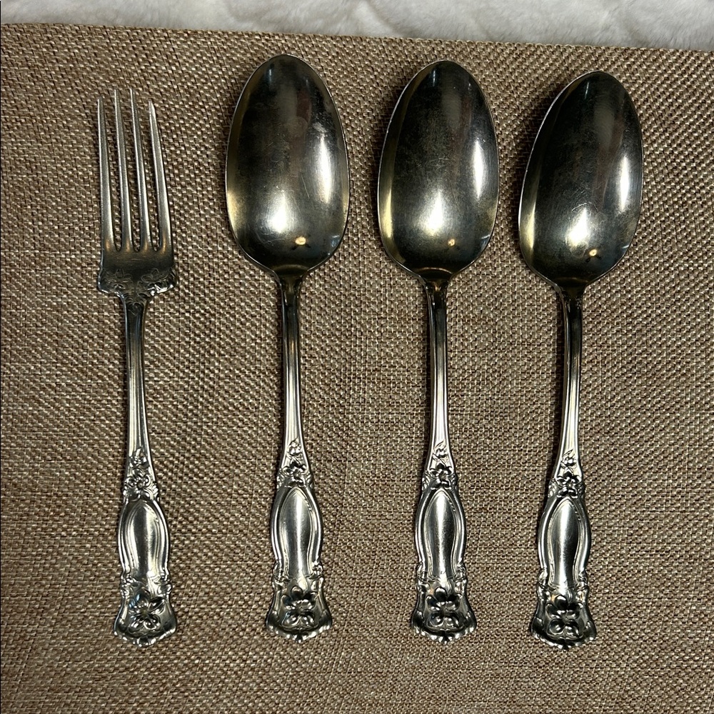 W A Rogers 1910 Silver-Nickel Orange Blossom Flatware Set - 3 Spoons & 1 Fork